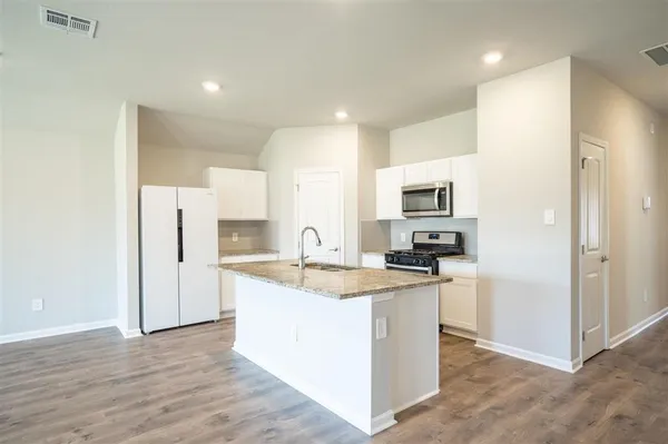 $2,500 | 2234 South Savannah Lakes, Lake Charles, LA 70607