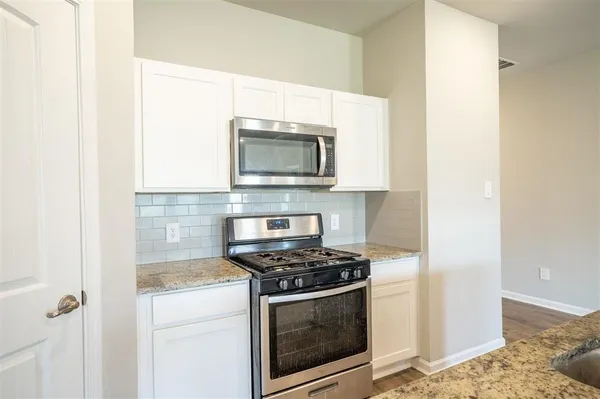 $2,500 | 2234 South Savannah Lakes, Lake Charles, LA 70607