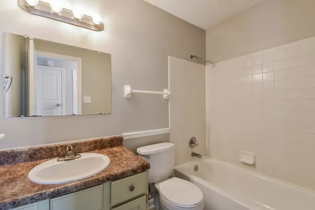 $1,735 | 7111 Peppermill Lane, Memphis, TN 38125