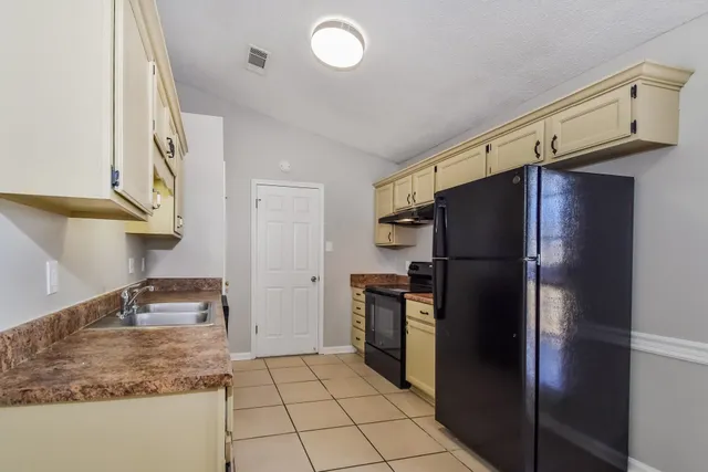 $1,735 | 7111 Peppermill Lane, Memphis, TN 38125