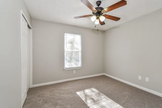 $1,735 | 7111 Peppermill Lane, Memphis, TN 38125