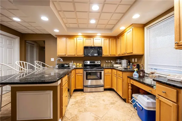 $750,000 | 135 Acton Drive, Fayetteville, GA 30215