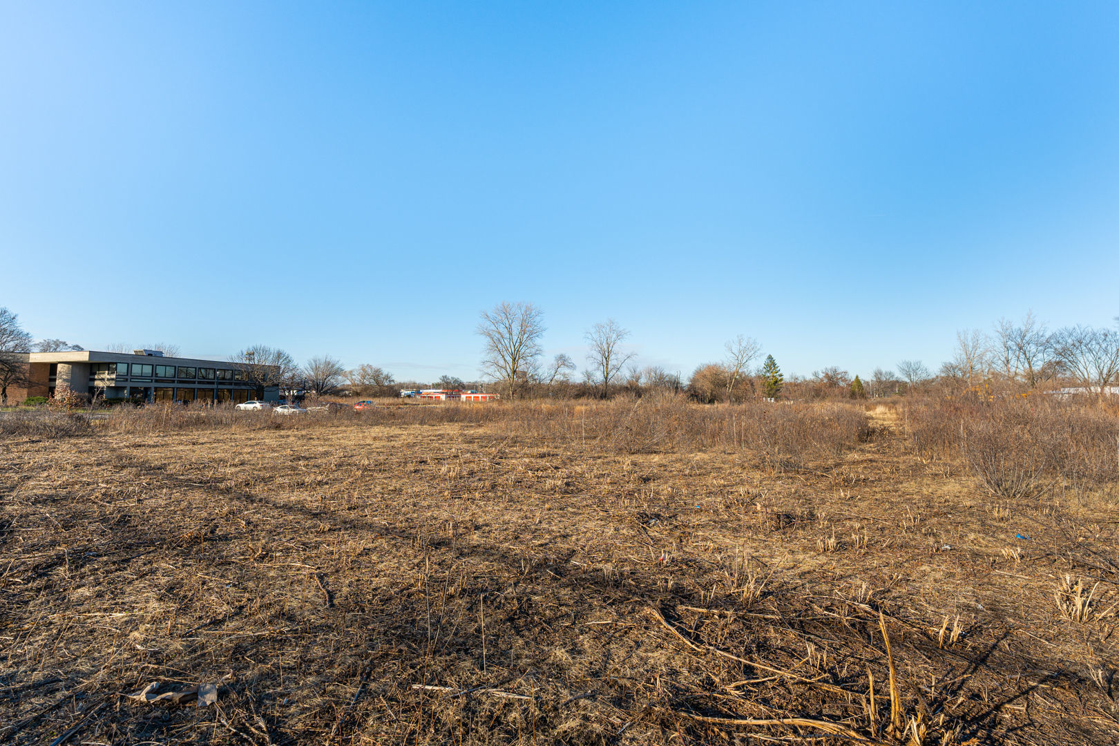 27-w130 West St Charles Road West Chicago, IL 60185 - Photo 5 of 12 a view of lake and mountain