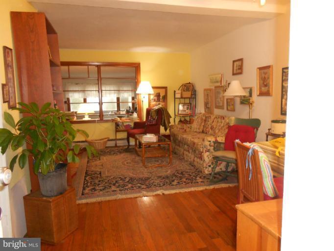 32 Ridge Road, Unit H Greenbelt, MD 20770 - Photo 2 of 14 Interior (General)