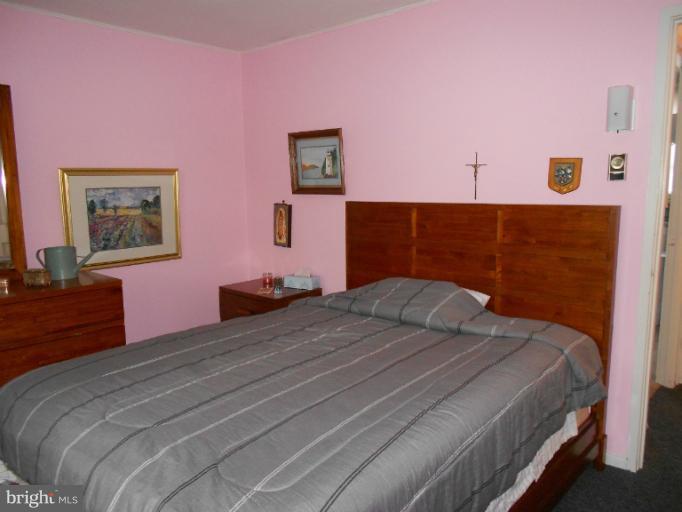 32 Ridge Road, Unit H Greenbelt, MD 20770 - Photo 13 of 14 Bedroom