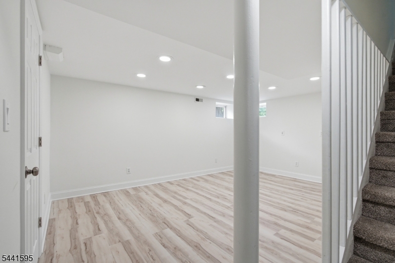 52 Hamilton Street Madison, NJ 07940 - Photo 21 of 34
