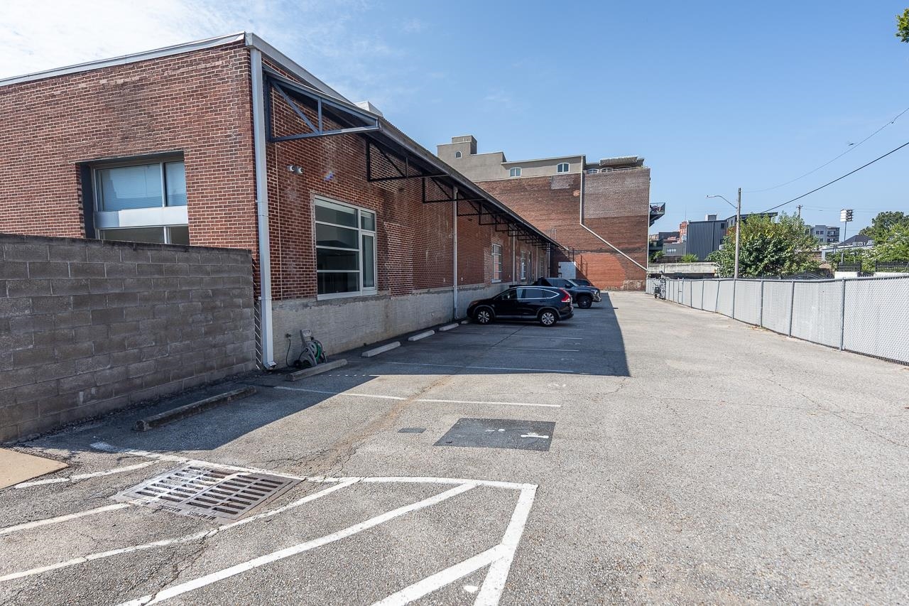 415 South Front Street, Unit 105 Memphis, TN 38103 - Photo 28 of 31