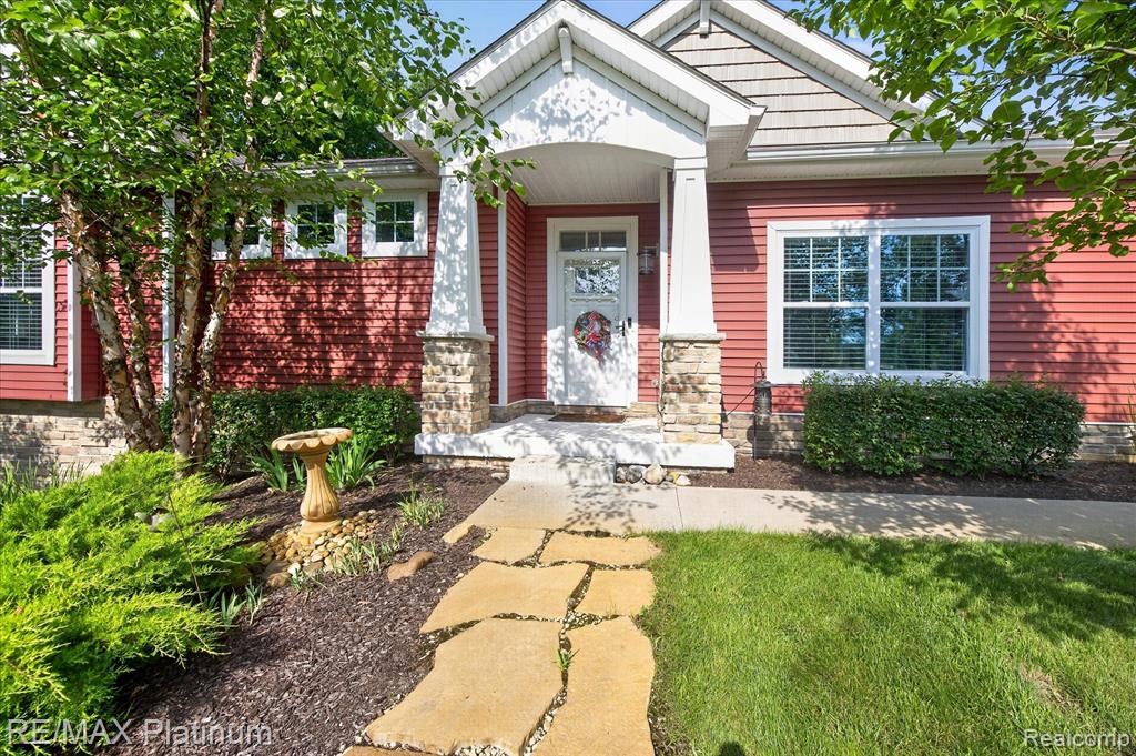 2676 Crooked Lake Road Howell, MI 48843 - Photo 9 of 60