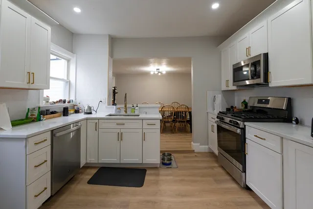 $4,000 | 36 Sargent Avenue, Somerville, MA 02145