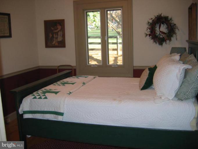 5394 Old Bust Head Road Broad Run, VA 20137 - Photo 17 of 29 Bedroom #2