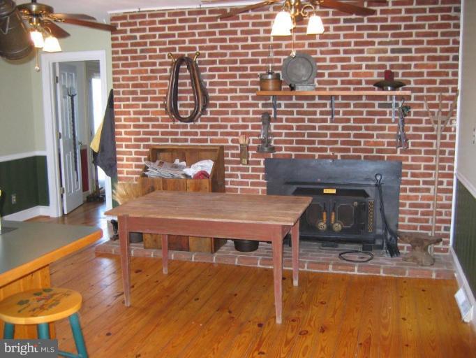 5394 Old Bust Head Road Broad Run, VA 20137 - Photo 9 of 29 Eating Area w/Fireplace