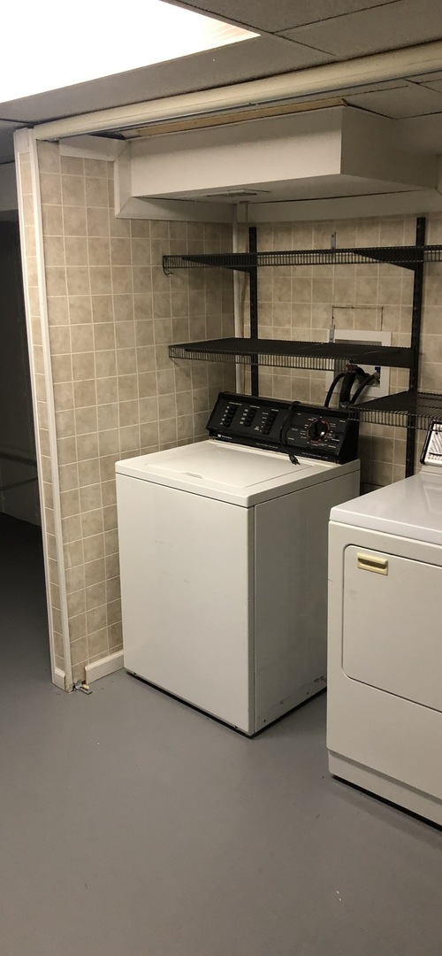 22172 West Pineview Drive Antioch, IL 60002 - Photo 5 of 6