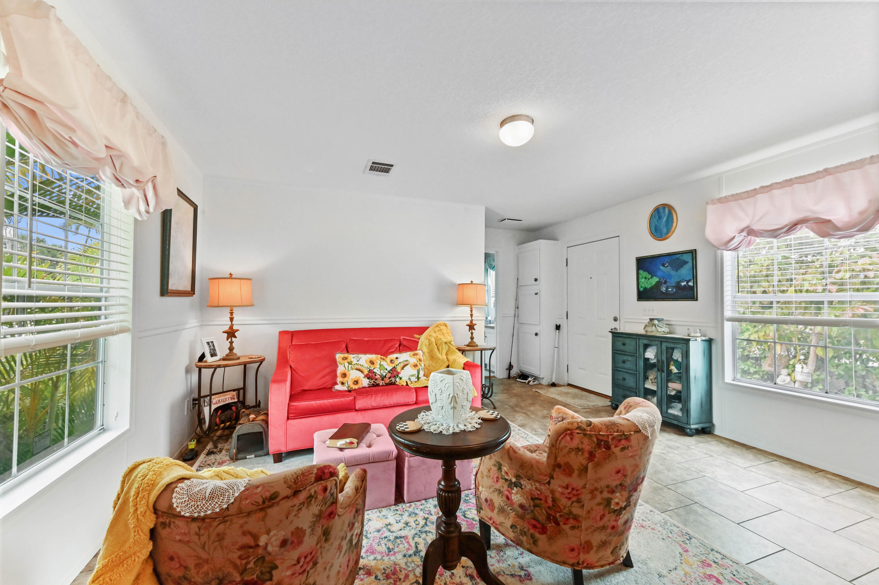 2 East View Street Lantana, FL 33462 - Photo 11 of 28 a living room with furniture fireplace and window