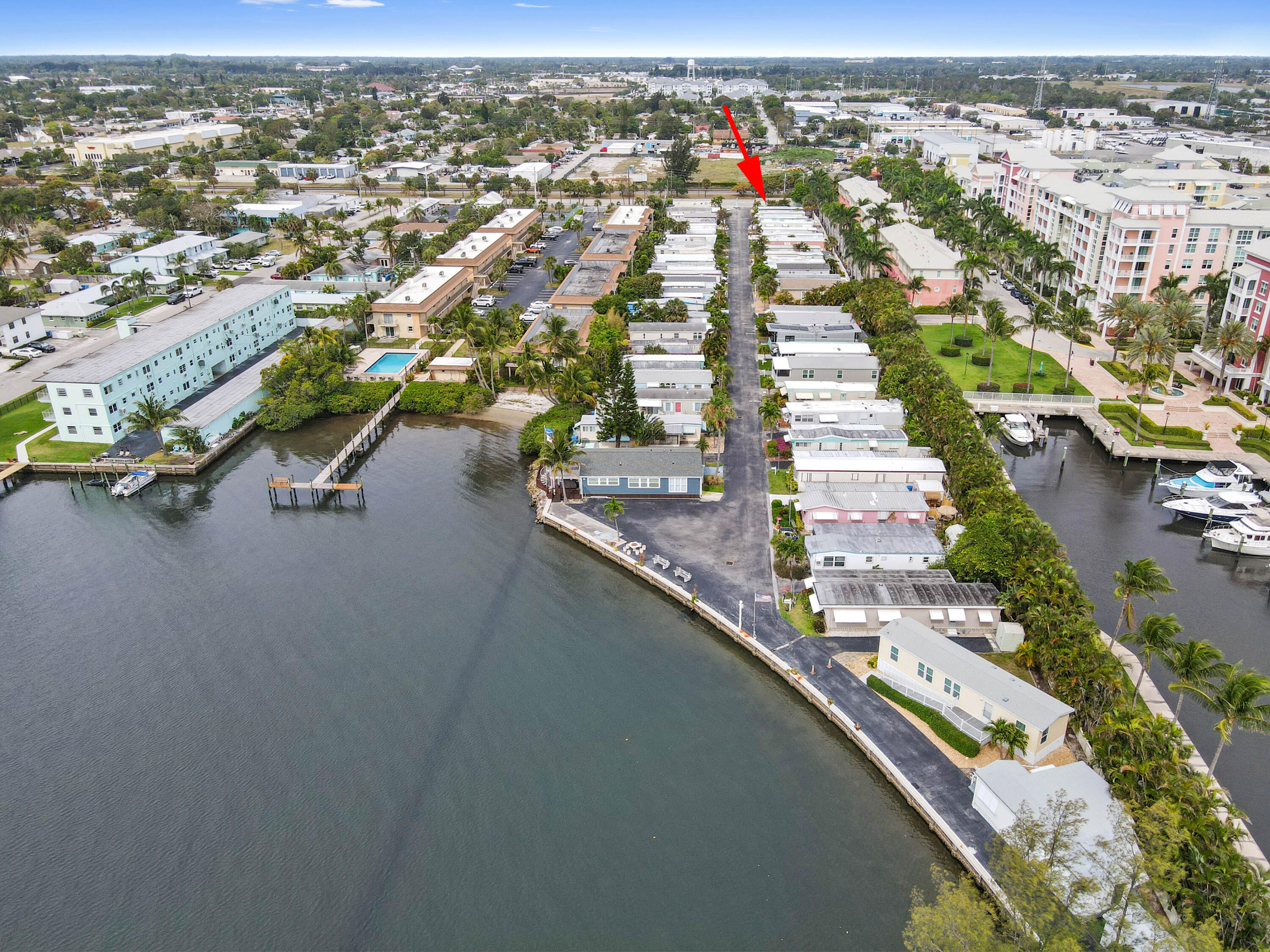 2 East View Street Lantana, FL 33462 - Photo 26 of 28 an aerial view of residential houses with outdoor space