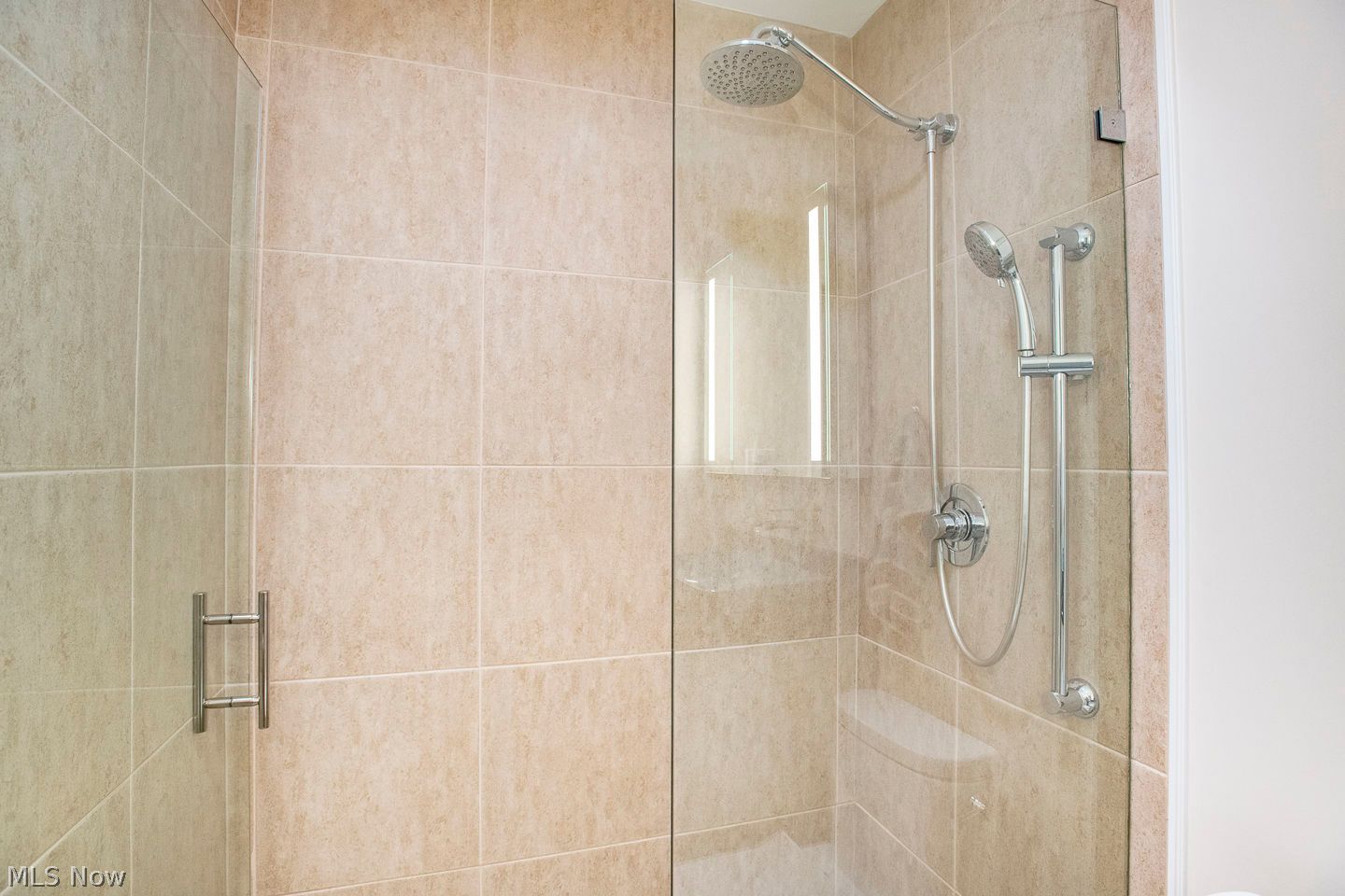 18377 Falling Water Road Strongsville, OH 44136 - Photo 25 of 36 Gallery Image 25
