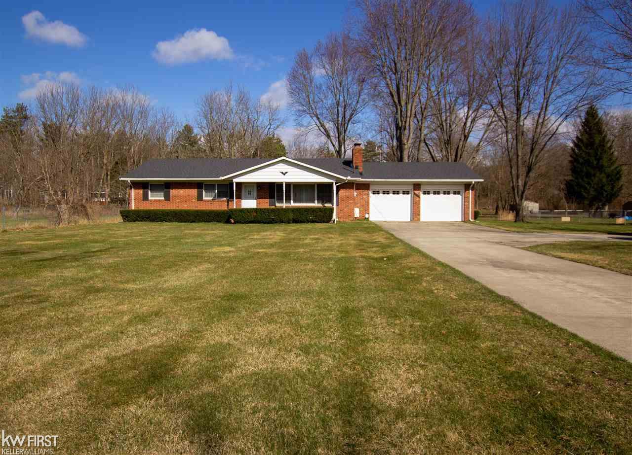 2468 North Belsay Road Burton, MI 48509 - Photo 2 of 25 50042158-1.JPG