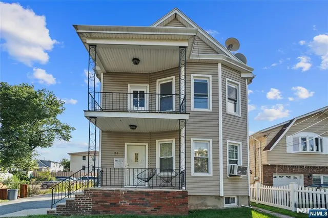 $2,200 | 21 Walnut Street, Unit 2, Clifton, NJ 07013