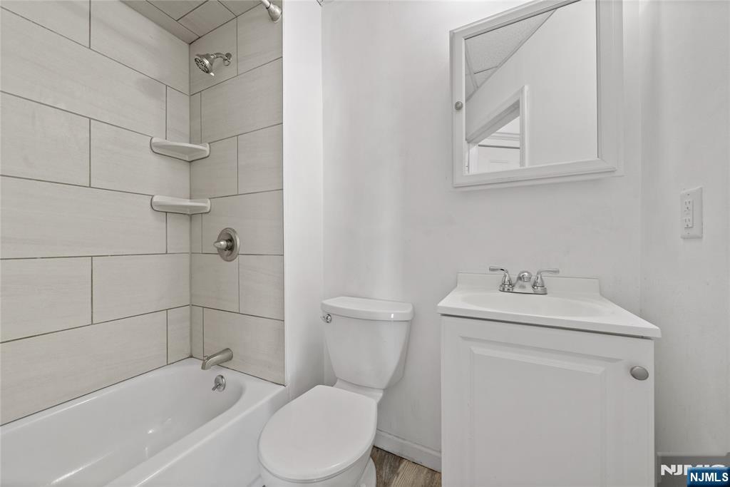 21 Walnut Street, Unit 2 Clifton, NJ 07013 - Photo 11 of 14