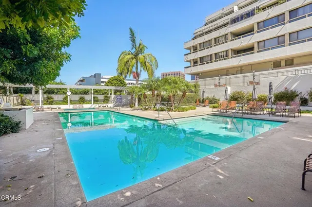 $795,000 | 121 South Hope Street, Unit 408, Los Angeles, CA 90012