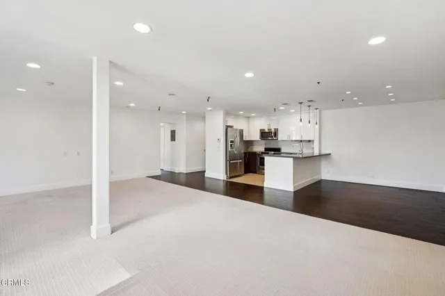 $795,000 | 121 South Hope Street, Unit 408, Los Angeles, CA 90012