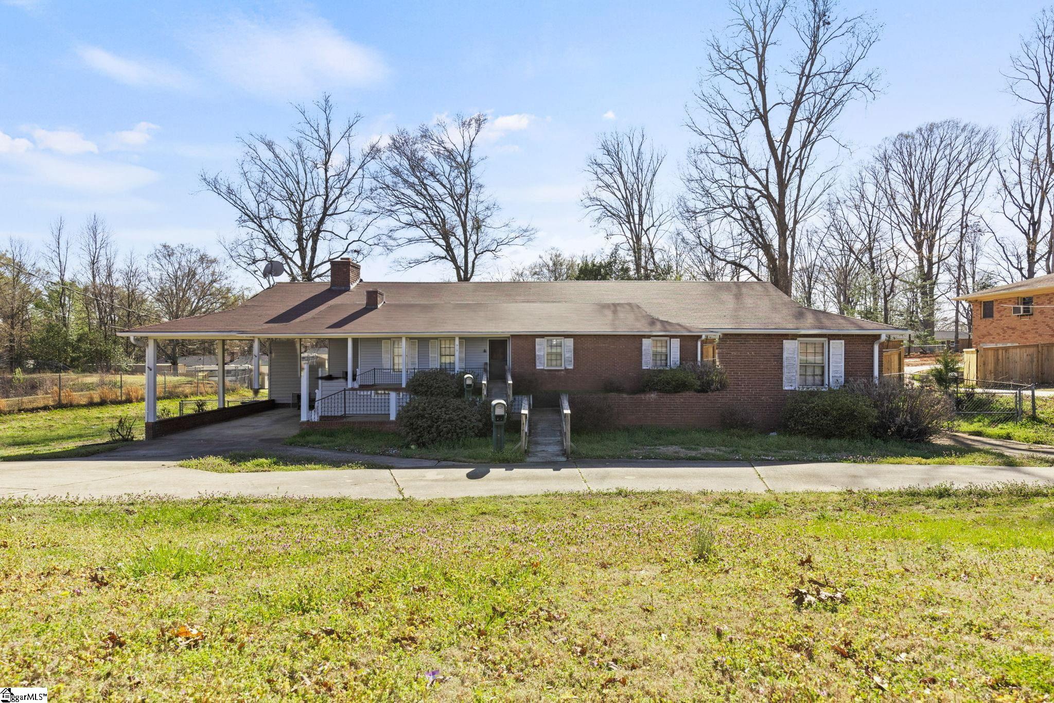 912 South Buncombe Road Greer, SC 29650 - Photo 1 of 29