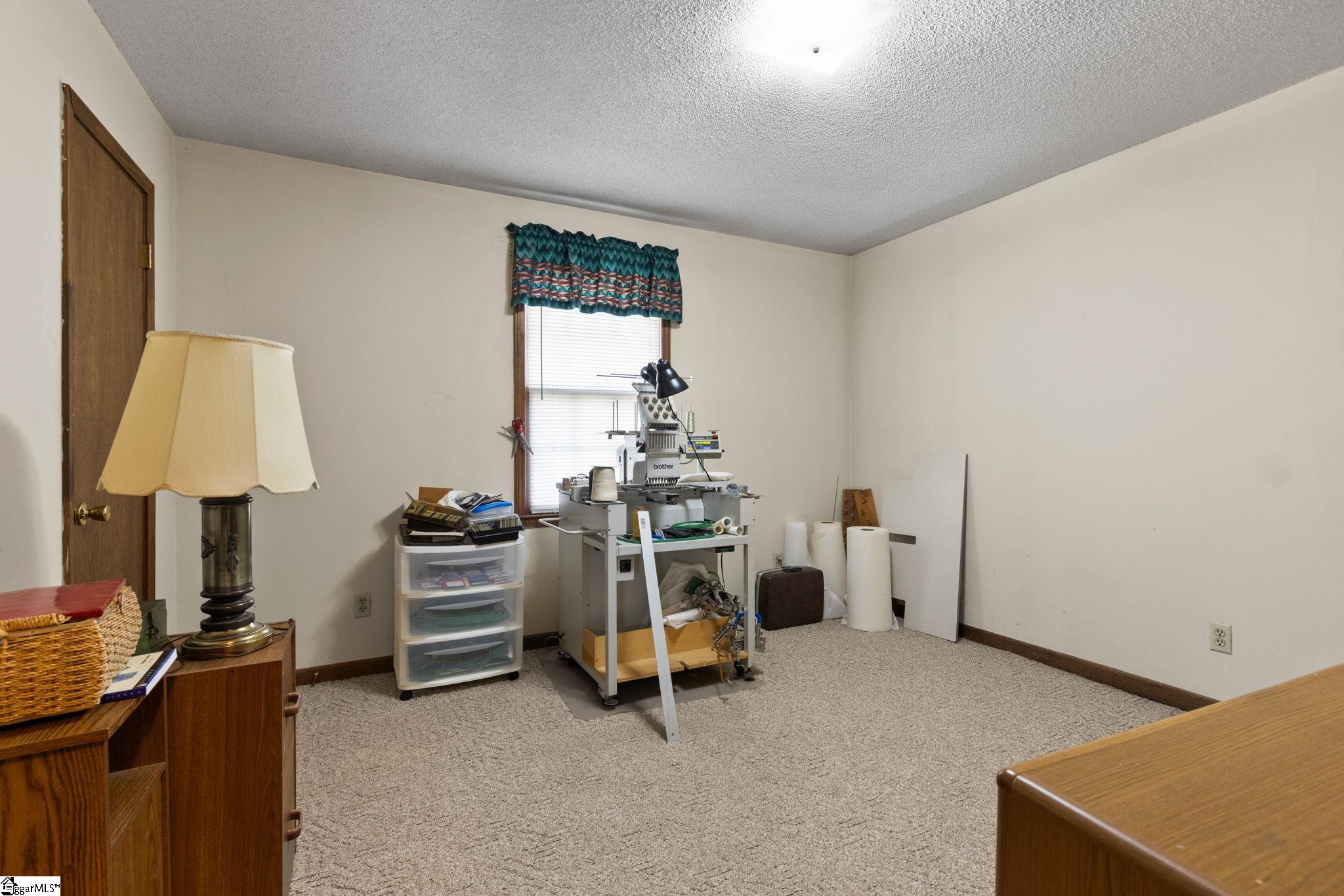 912 South Buncombe Road Greer, SC 29650 - Photo 13 of 29
