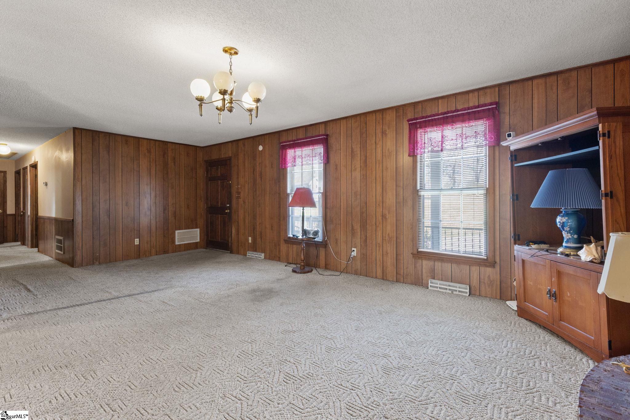 912 South Buncombe Road Greer, SC 29650 - Photo 21 of 29