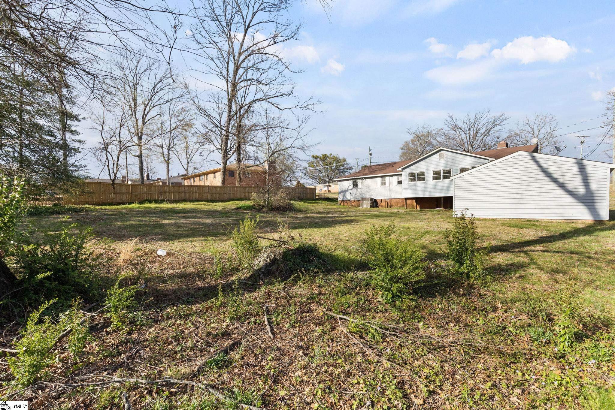 912 South Buncombe Road Greer, SC 29650 - Photo 22 of 29