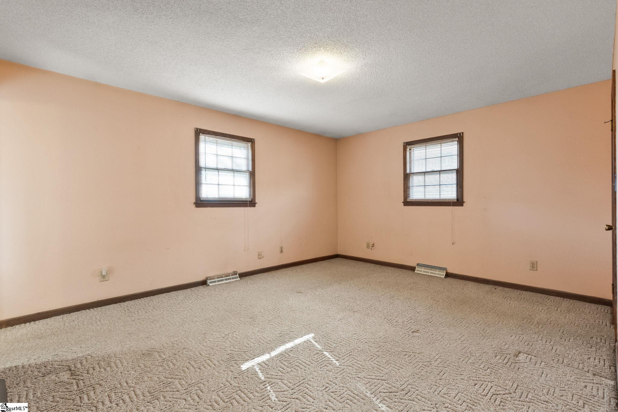912 South Buncombe Road Greer, SC 29650 - Photo 26 of 29