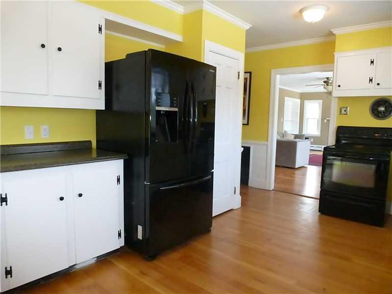 46 Hillview Road Gorham, ME 04038 - Photo 8 of 14 Kitchen.