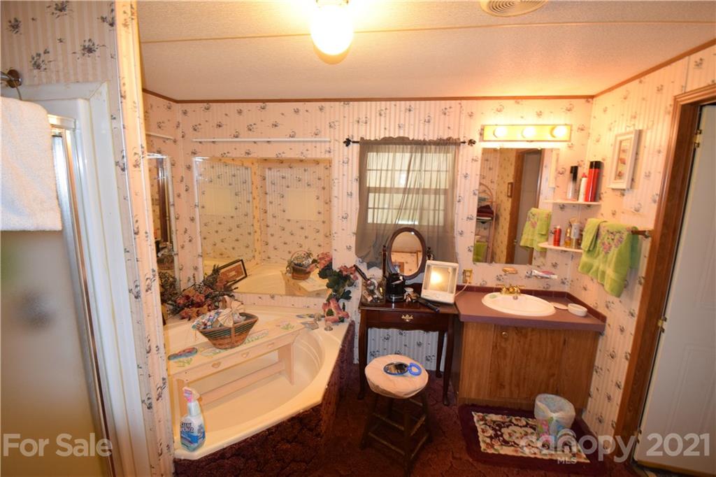 222-4 Runyan Road Grover, NC 28073 - Photo 20 of 28 Gallery Image 20