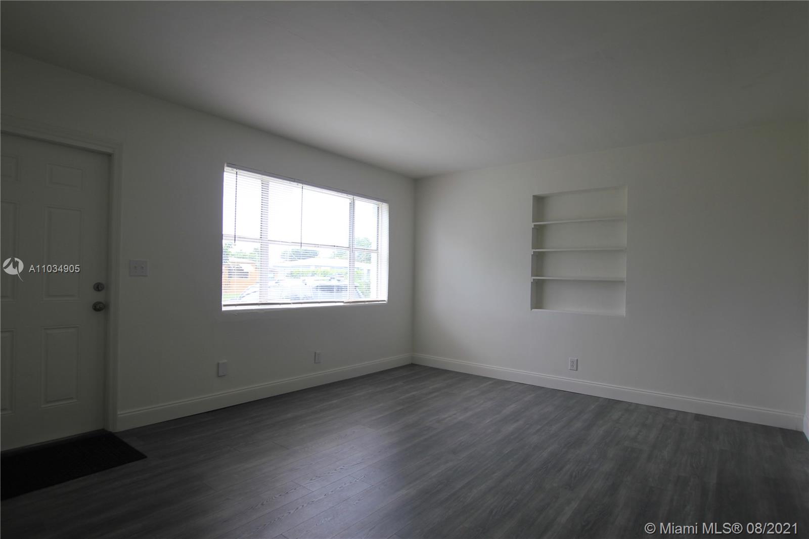 420 West 25th Street Riviera Beach, FL 33404 - Photo 4 of 11 Gallery Image 4