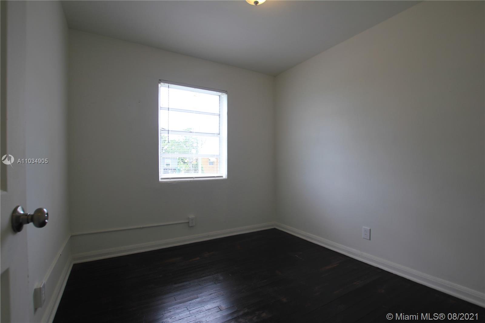420 West 25th Street Riviera Beach, FL 33404 - Photo 6 of 11 Gallery Image 6