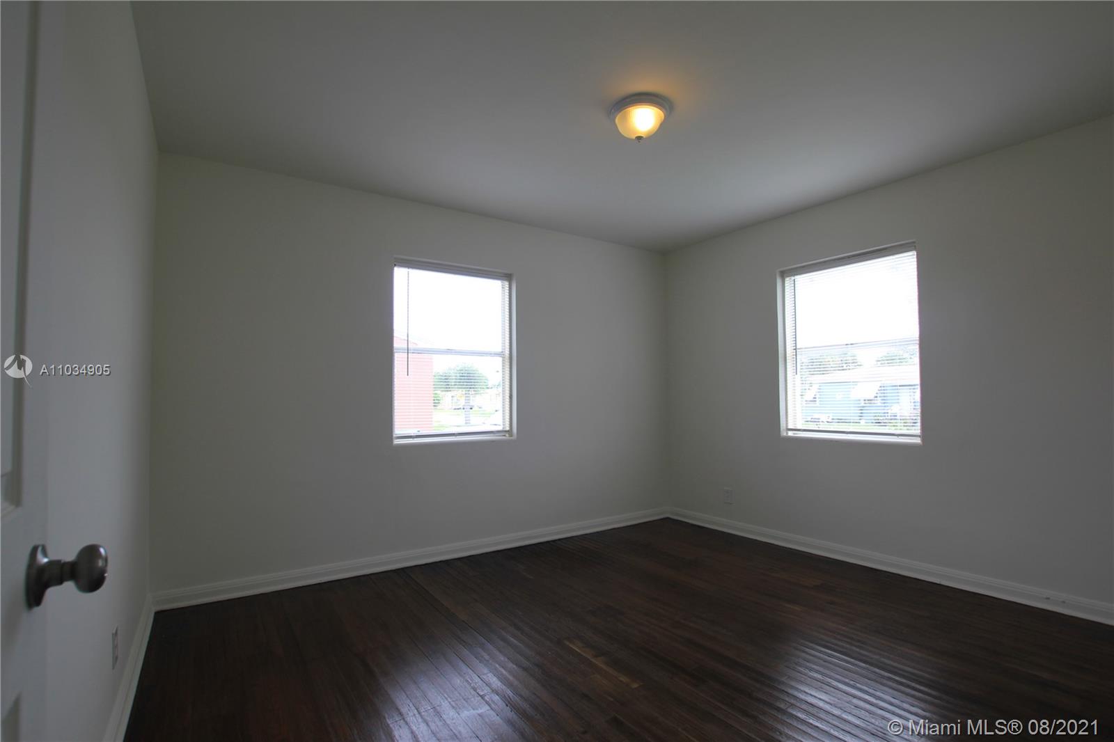 420 West 25th Street Riviera Beach, FL 33404 - Photo 7 of 11 Gallery Image 7