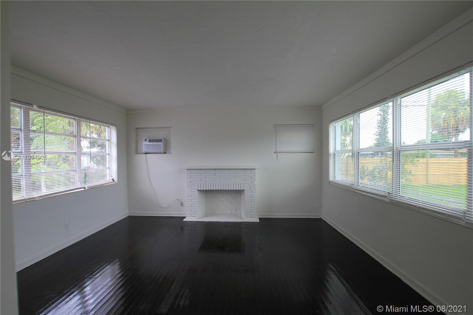 420 West 25th Street Riviera Beach, FL 33404 - Photo 10 of 11 Gallery Image 10