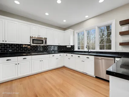 $1,000,000 | 525 South Oak Avenue, Westmont, IL 60559