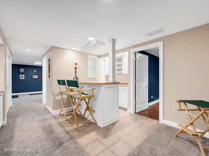 $1,000,000 | 525 South Oak Avenue, Westmont, IL 60559