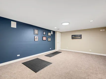 $1,000,000 | 525 South Oak Avenue, Westmont, IL 60559