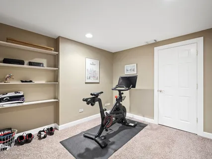 $1,000,000 | 525 South Oak Avenue, Westmont, IL 60559