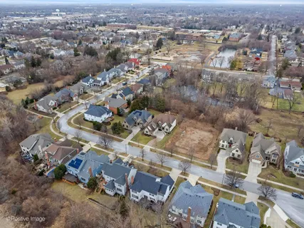 $1,000,000 | 525 South Oak Avenue, Westmont, IL 60559