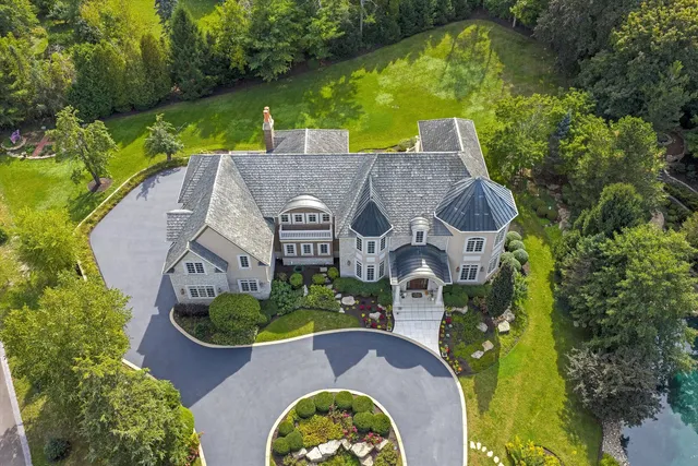 $2,500,000 | 80 Geneva Court, Inverness, IL 60010