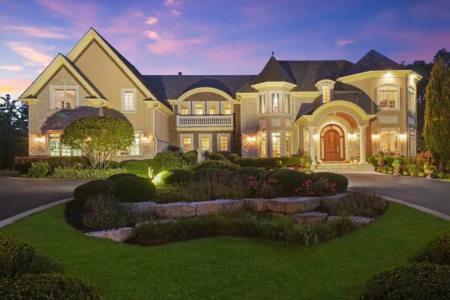 $2,500,000 | 80 Geneva Court, Inverness, IL 60010