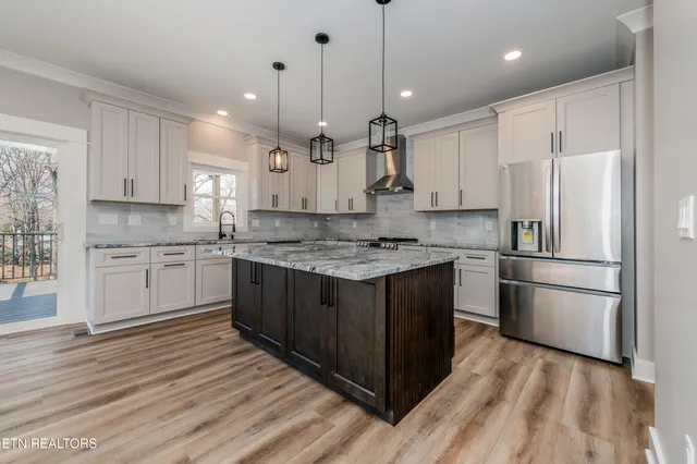 $575,000 | 2067 Cecil Johnson Road Northwest, Knoxville, TN 37921