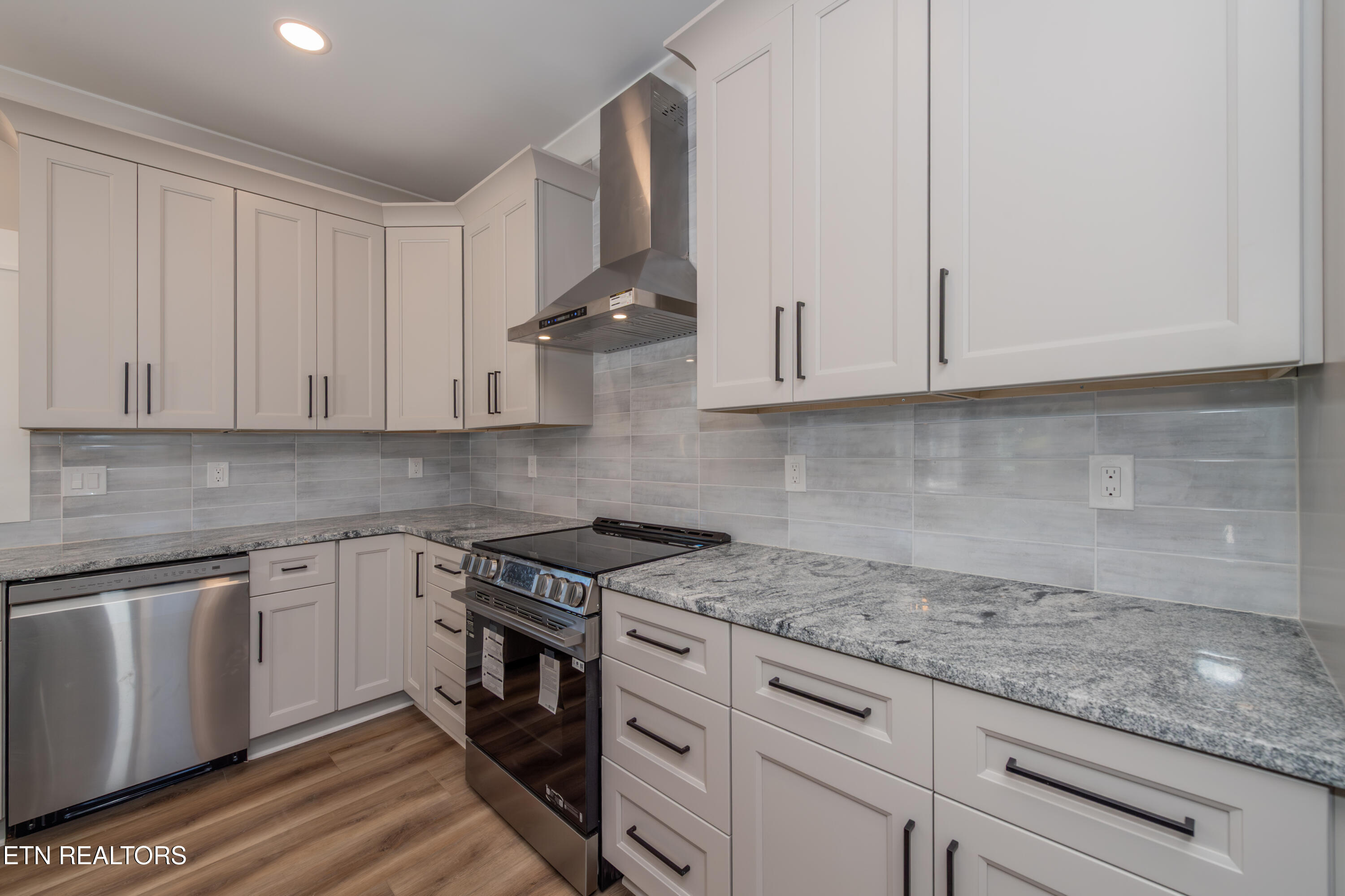 2067 Cecil Johnson Road Northwest Knoxville, TN 37921 - Photo 22 of 57 HOB_1367