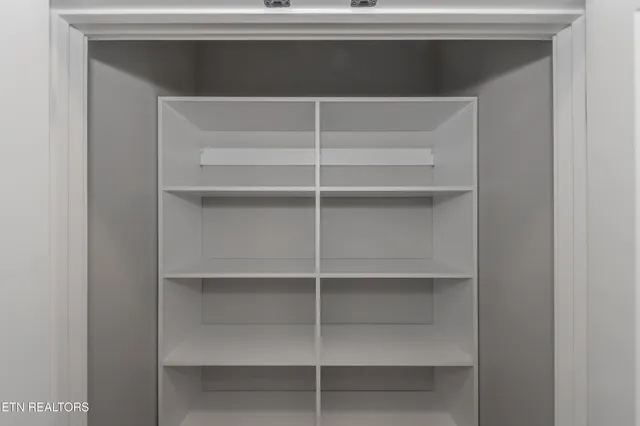 $575,000 | 2067 Cecil Johnson Road Northwest, Knoxville, TN 37921