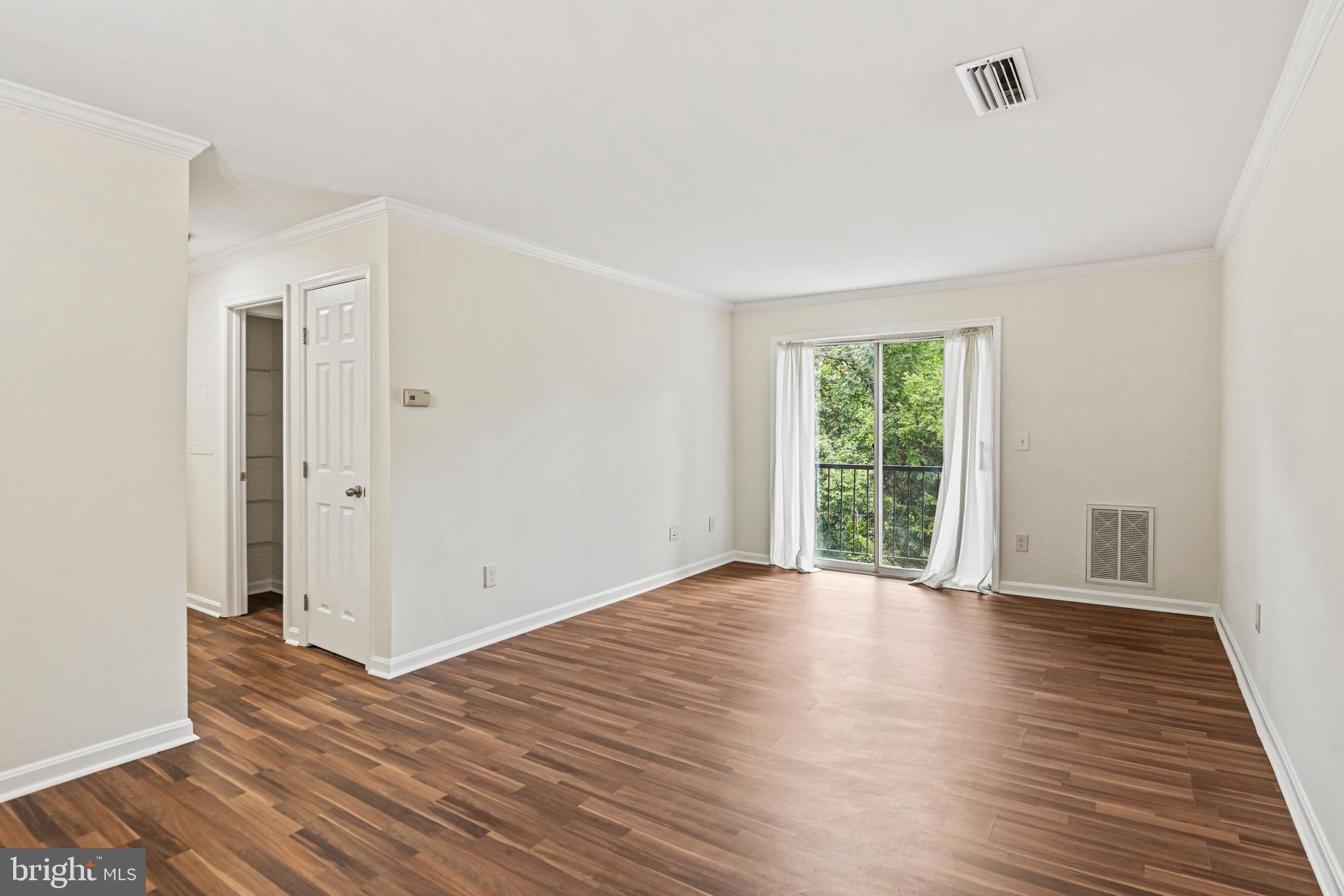 14905 Rydell Road, Unit 202 Centreville, VA 20121 - Photo 17 of 28