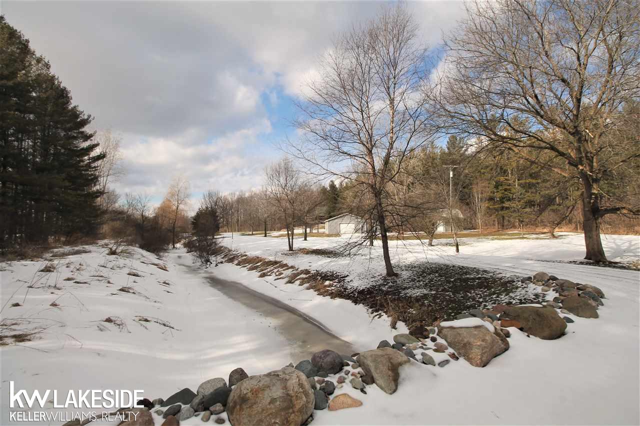 4964 Lippincott Road Lapeer, MI 48446 - Photo 4 of 46