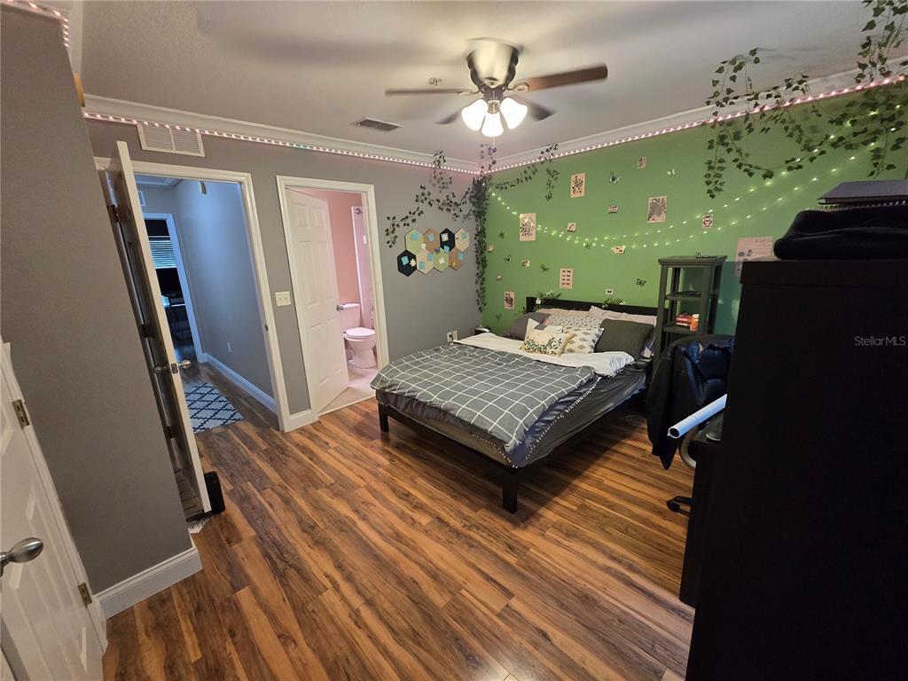 2636 Southwest 35th Place, Unit 9 Gainesville, FL 32608 - Photo 15 of 16