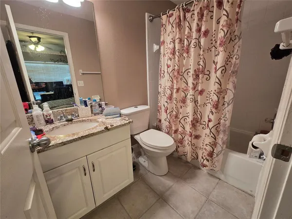 $1,500 | 2636 Southwest 35th Place, Unit 9, Gainesville, FL 32608