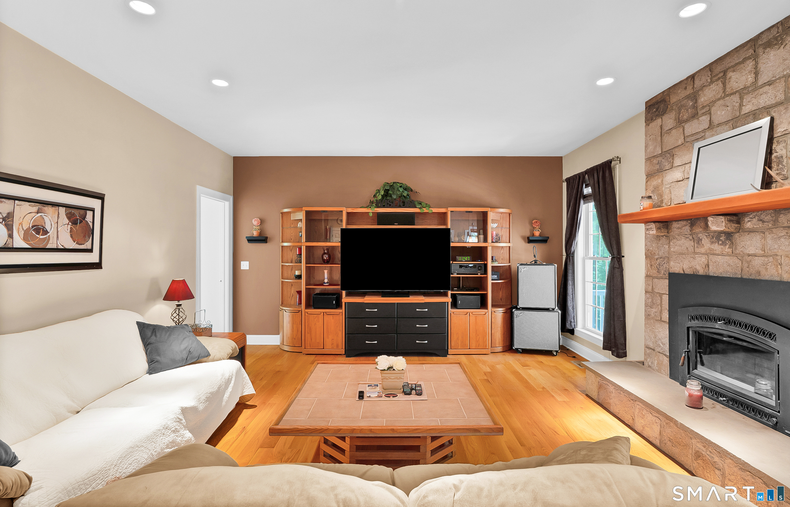 4 Bishop Road Oxford, CT 06478 - Photo 17 of 40